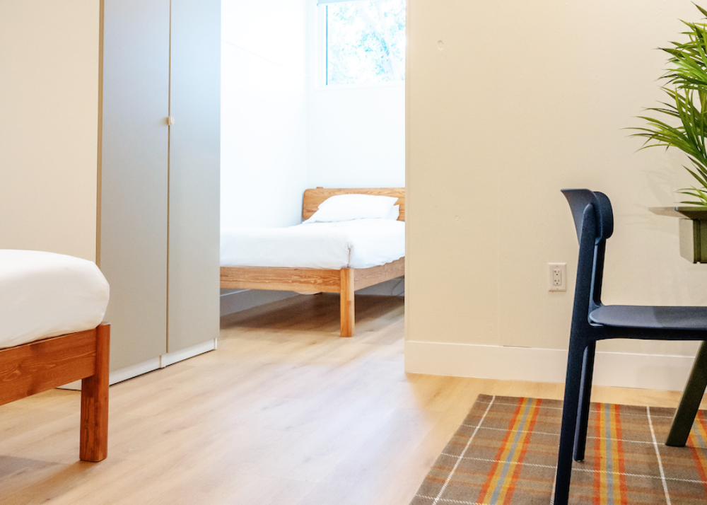 A bedroom at Daylight Recovery Center